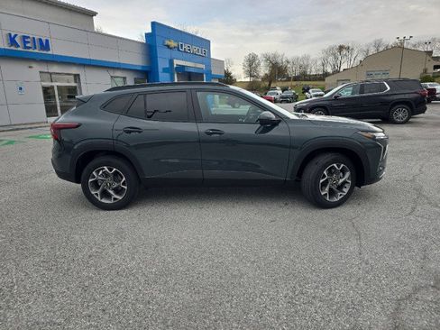 New 2026 Chevrolet Trax LT w/ LT Convenience Package image 12