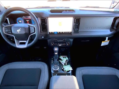 New 2025 Ford Bronco Big Bend image 12