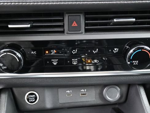 Used 2023 Nissan Rogue S FWD image 24