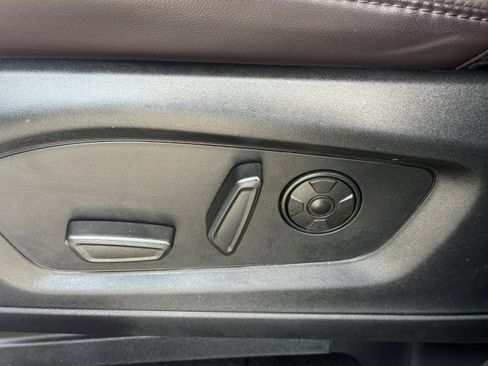 Certified 2025 Ford Explorer Platinum w/ LUX Leather Package image 15