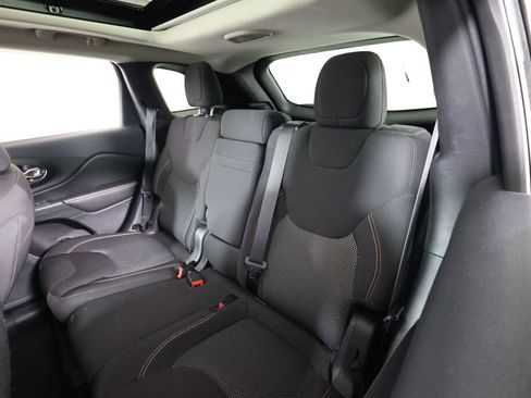 Used 2016 Jeep Cherokee 75th Anniversary image 15