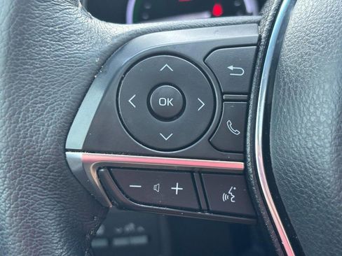 Used 2020 Toyota Avalon XLE w/ Moonroof Package image 17