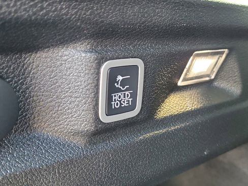 Used 2021 Jeep Grand Cherokee L Altitude image 9