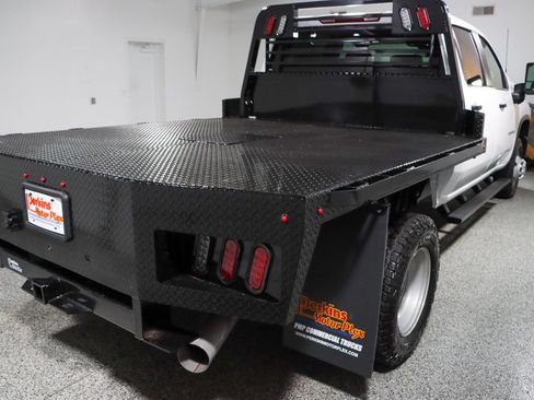 Used 2025 Chevrolet Silverado 3500 W/T w/ WT Convenience Package AWD/4WD image 8