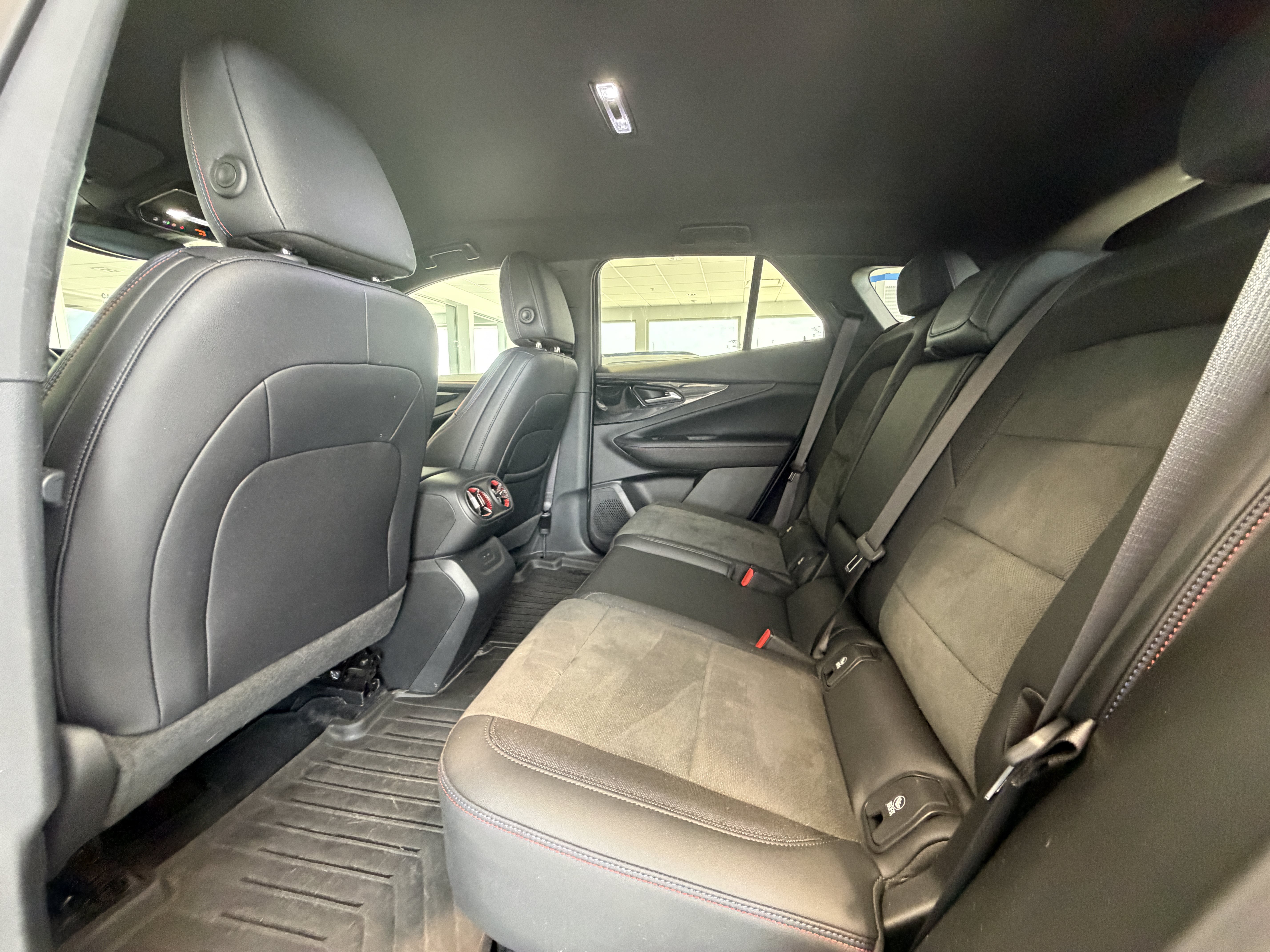 Used 2025 Chevrolet Blazer EV RS AWD/4WD image 17