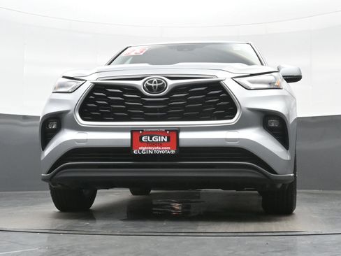 Used 2023 Toyota Highlander LE AWD/4WD image 27