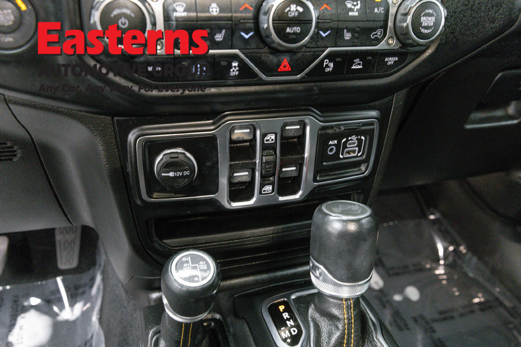 Used 2023 Jeep Wrangler Unlimited Sahara AWD/4WD image 22