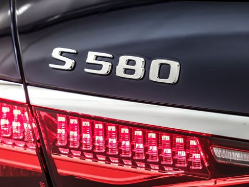 New 2026 Mercedes-Benz S 580 4MATIC Sedan image 9