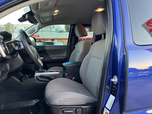 Certified 2023 Toyota Tacoma SR5 image 10
