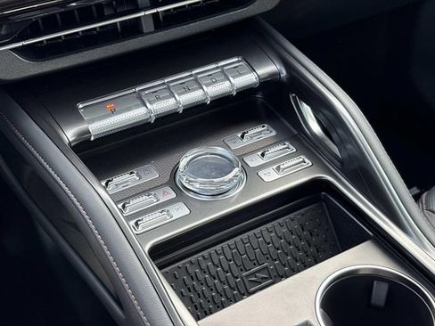 New 2026 Lincoln Nautilus Premier AWD/4WD image 28