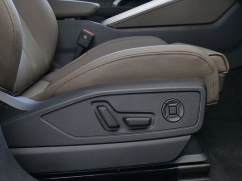 New 2025 Audi Q5 Prestige image 18