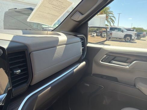 Used 2024 GMC Sierra 1500 SLT w/ SLT Premium Plus Package AWD/4WD image 24