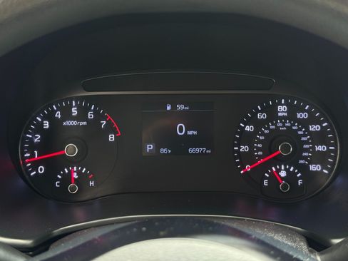 Used 2020 Kia Soul LX FWD image 17