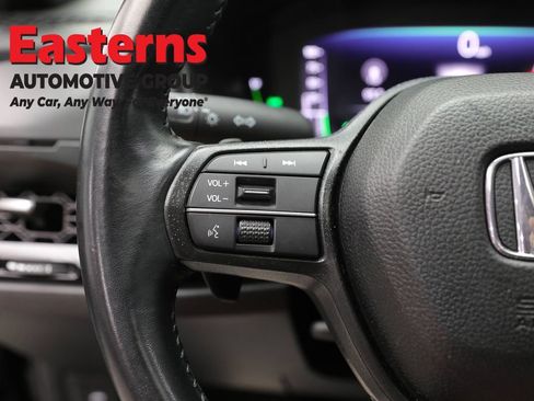 Used 2025 Honda Accord Sport image 15