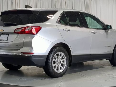 Used 2019 Chevrolet Equinox LT w/ Driver Convenience Package AWD/4WD image 10
