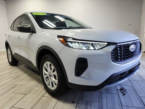 Used 2025 Ford Escape Active image 7