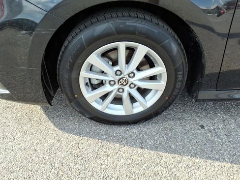 Certified 2025 Toyota Camry LE FWD image 11