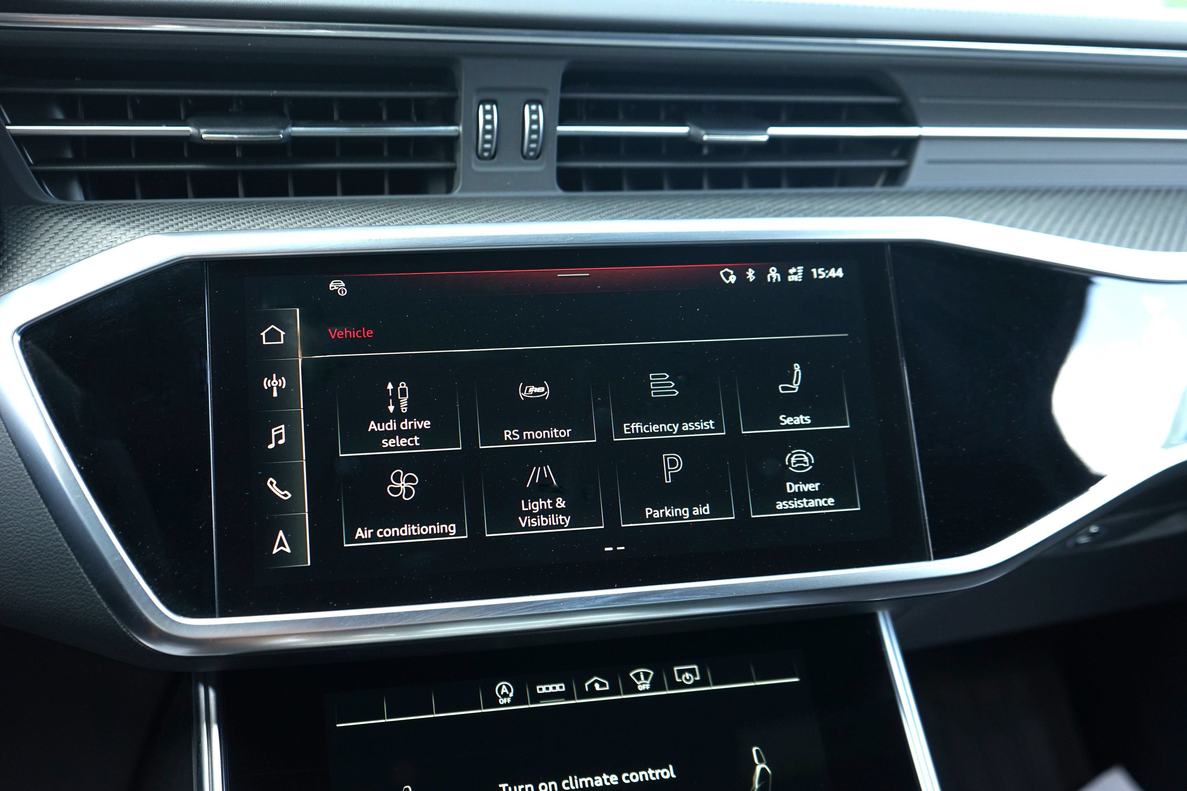 Used 2022 Audi RS 6 AWD/4WD image 28