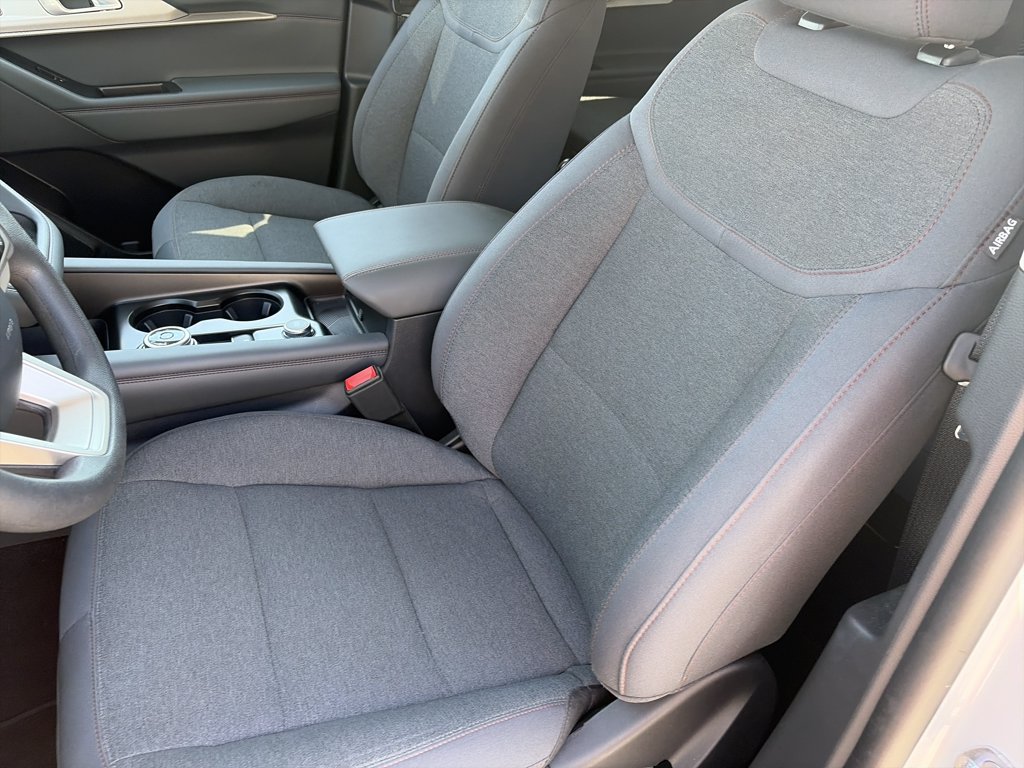 New 2026 Ford Explorer Active RWD image 12