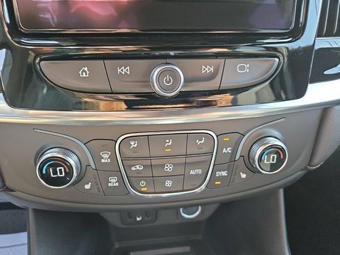 Certified 2023 Chevrolet Traverse LT AWD/4WD image 22