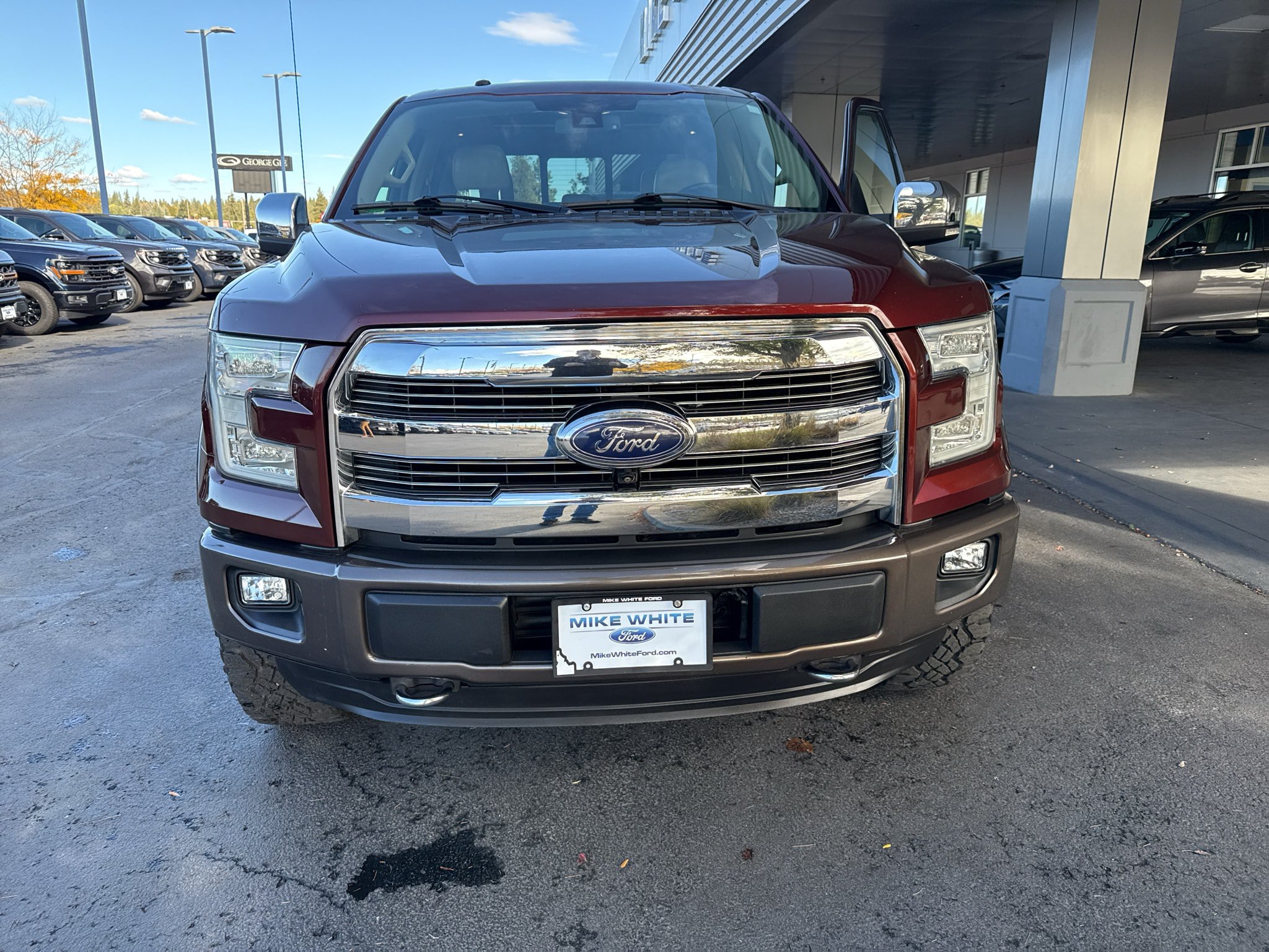 Used 2015 Ford F150 Lariat w/ Equipment Group 502A Luxury AWD/4WD image 2