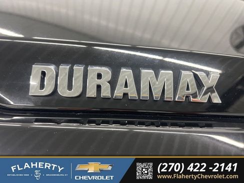 Used 2023 Chevrolet Silverado 1500 LT Trail Boss w/ Convenience Package II image 18