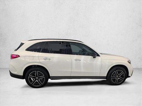 Certified 2025 Mercedes-Benz GLC 300 GLC 300 image 4