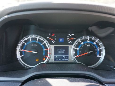 Used 2019 Toyota 4Runner TRD Off-Road Premium image 6