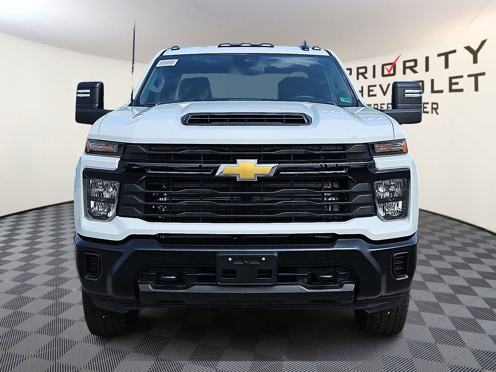 New 2025 Chevrolet Silverado 2500 W/T AWD/4WD image 2