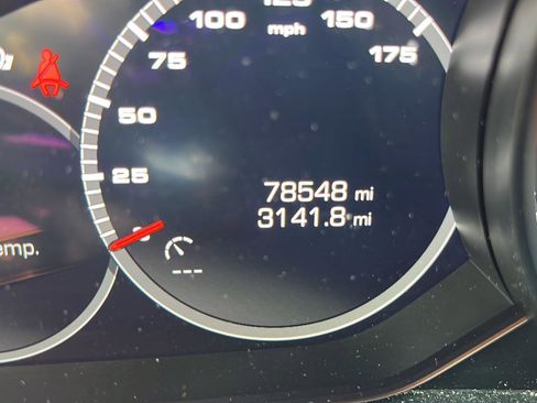 Used 2019 Porsche Cayenne image 10