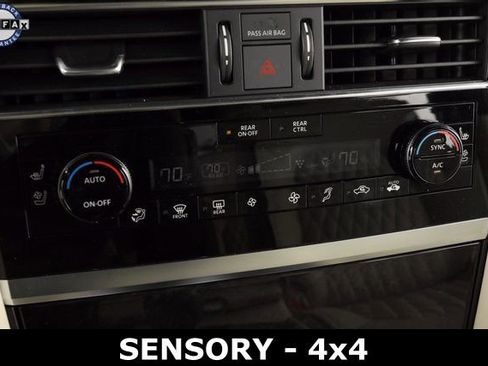 Used 2024 INFINITI QX80 Sensory image 41