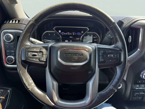 Used 2020 GMC Sierra 2500 Denali w/ Denali Ultimate Package image 31