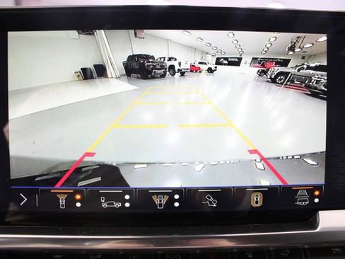 New 2026 GMC Sierra 1500 SLT image 4