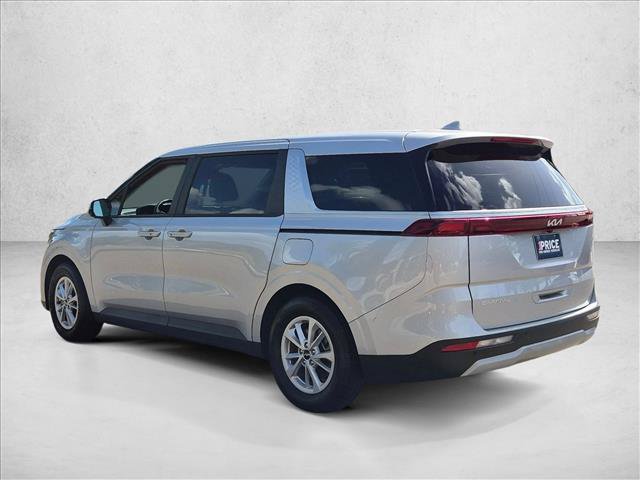 Used 2023 Kia Carnival LX FWD image 7