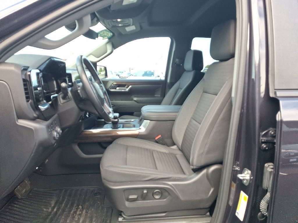 Certified 2023 Chevrolet Silverado 1500 RST w/ LPO, Dark Essentials Package AWD/4WD image 14