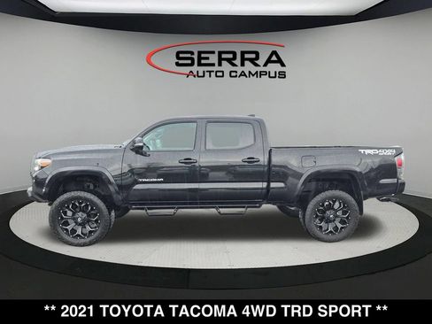 Used 2021 Toyota Tacoma TRD Sport AWD/4WD image 10