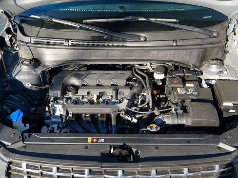 Used 2024 Hyundai Venue SEL image 50