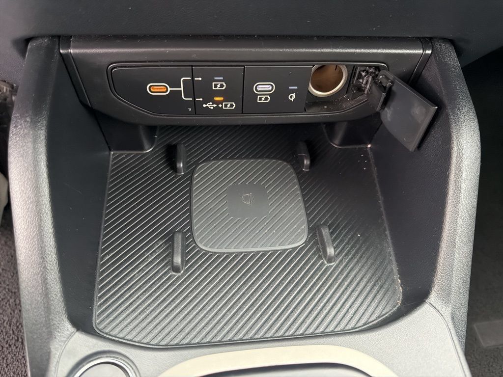 Used 2025 Kia K4 GT-Line w/ GT-Line Sunroof Package FWD image 16