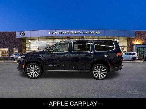 Used 2022 Jeep Grand Wagoneer Series I AWD/4WD image 2
