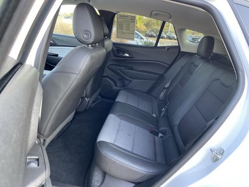 Used 2024 Chevrolet Trax LT image 16