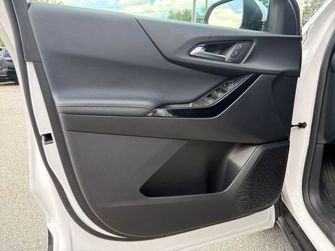 Certified 2026 Chevrolet Equinox LT w/ LPO, Floor Liner Package AWD/4WD image 10