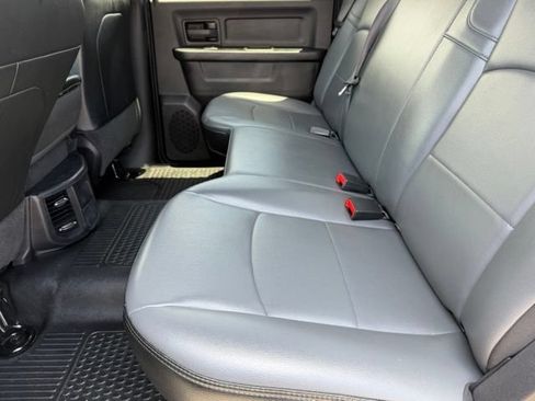 Used 2022 RAM 2500 Tradesman w/ Chrome Appearance Group AWD/4WD image 14