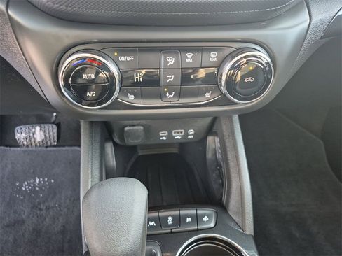 Used 2023 Chevrolet TrailBlazer LT w/ Convenience Package image 25