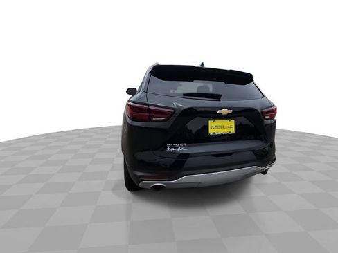 Used 2025 Chevrolet Blazer LT w/ LPO, Cargo Package FWD image 7