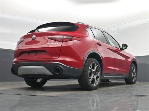 Used 2022 Alfa Romeo Stelvio Ti image 71