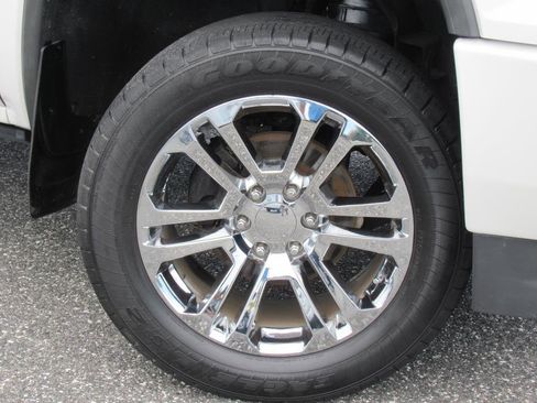 Used 2017 GMC Sierra 1500 Denali image 8