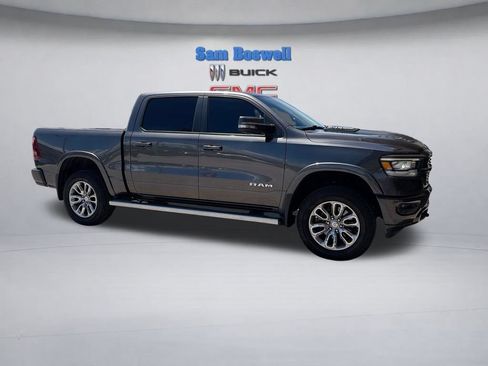 Used 2019 RAM 1500 Laramie w/ Sport Appearance Package AWD/4WD image 3