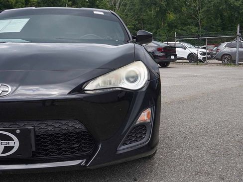 Used 2013 Scion FR-S RWD image 9