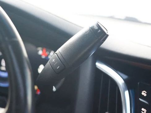 Used 2016 Cadillac Escalade ESV Luxury image 43