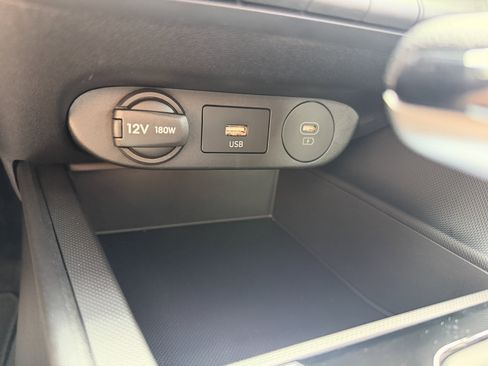 Certified 2025 Hyundai Elantra Hybrid FWD image 33